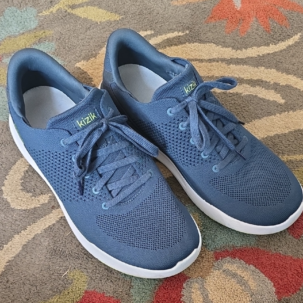 Kizik Blue Sneakers Mens size 13W or Womens 14.5W